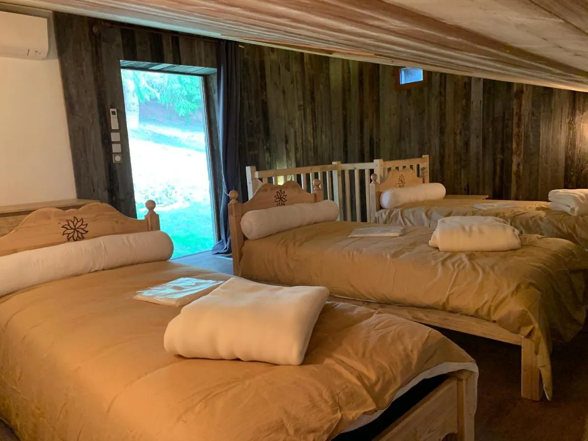 Chalet La Bergerie Villa Saint-Apollinaire-de-Rias France